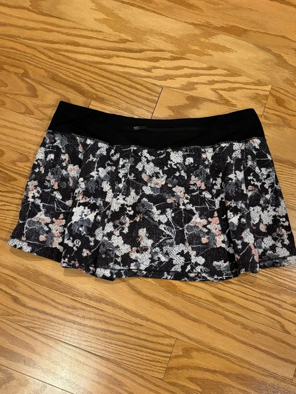 Lululemon Skort Womens 8 Pace Rival Pleated Skirt Spring Bloom Activewear Gym